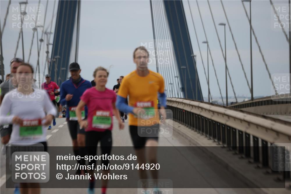 03.10.2025 - Köhlbrandbrückenlauf Jannik Wohlers http://msf.ph/oto/9144920 03.10.2025 15:46:21 Position 1  meine-sportfotos.de