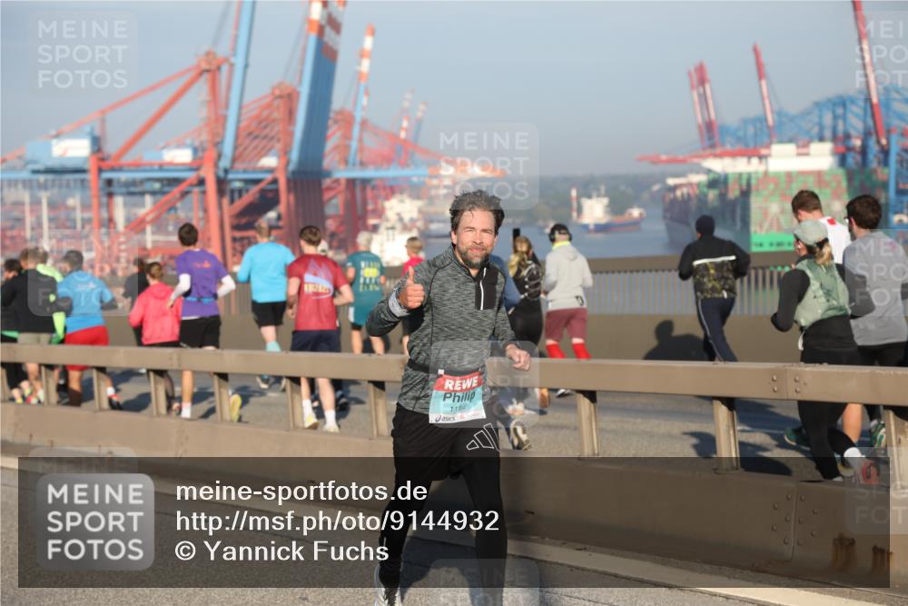 03.10.2025 - Köhlbrandbrückenlauf Yannick Fuchs http://msf.ph/oto/9144932 03.10.2025 08:33:51 Position 2 1184 meine-sportfotos.de