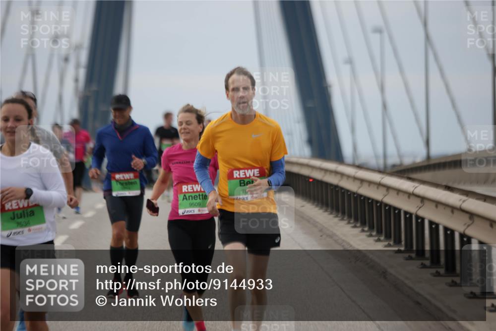 03.10.2025 - Köhlbrandbrückenlauf Jannik Wohlers http://msf.ph/oto/9144933 03.10.2025 15:46:21 Position 1 7634, 9509, 78 meine-sportfotos.de