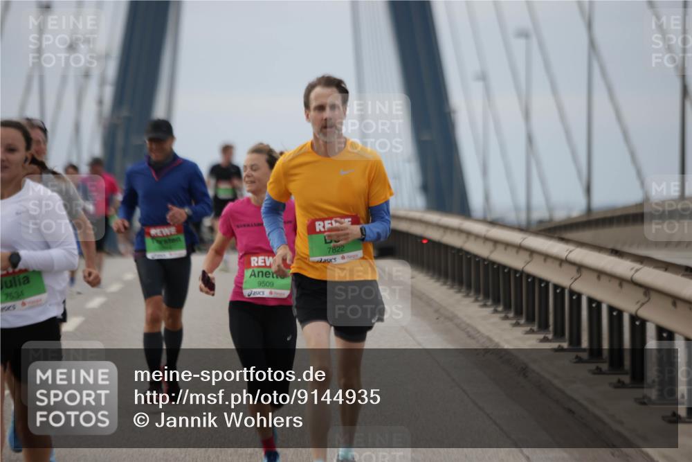 03.10.2025 - Köhlbrandbrückenlauf Jannik Wohlers http://msf.ph/oto/9144935 03.10.2025 15:46:21 Position 1 7534, 9509, 7822 meine-sportfotos.de