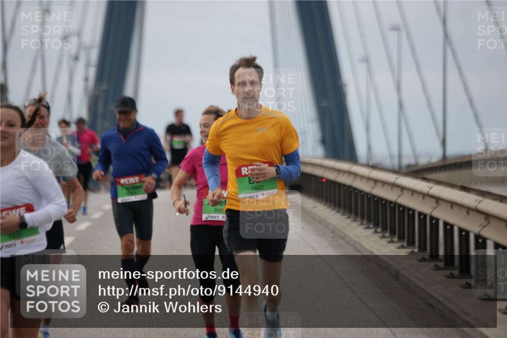 03.10.2025 - Köhlbrandbrückenlauf Jannik Wohlers http://msf.ph/oto/9144940 03.10.2025 15:46:21 Position 1 7534, 950, 7822 meine-sportfotos.de