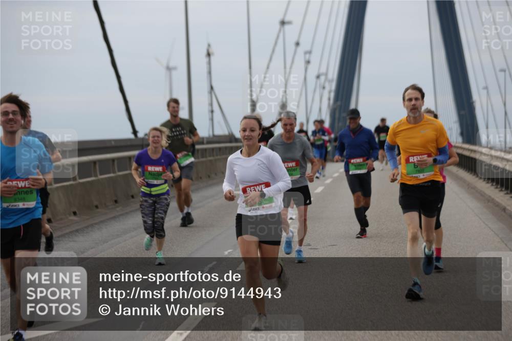 03.10.2025 - Köhlbrandbrückenlauf Jannik Wohlers http://msf.ph/oto/9144943 03.10.2025 15:46:22 Position 1 8348, 7822 meine-sportfotos.de