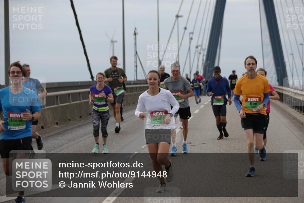 03.10.2025 - Köhlbrandbrückenlauf Jannik Wohlers http://msf.ph/oto/9144948 03.10.2025 15:46:22 Position 1 8348, 7534, 7822 meine-sportfotos.de