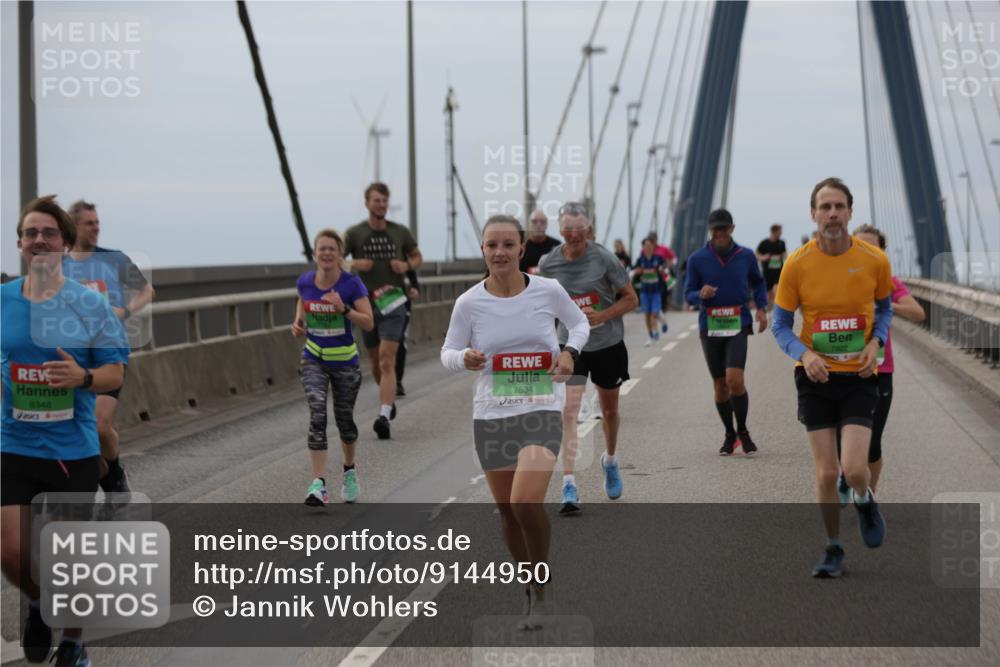 03.10.2025 - Köhlbrandbrückenlauf Jannik Wohlers http://msf.ph/oto/9144950 03.10.2025 15:46:22 Position 1 8348, 7534, 7822 meine-sportfotos.de