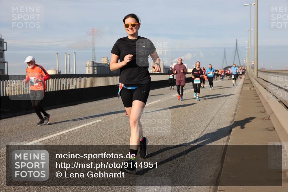 03.10.2025 - Köhlbrandbrückenlauf Lena Gebhardt http://msf.ph/oto/9144951 03.10.2025 10:02:33 Position 2  meine-sportfotos.de