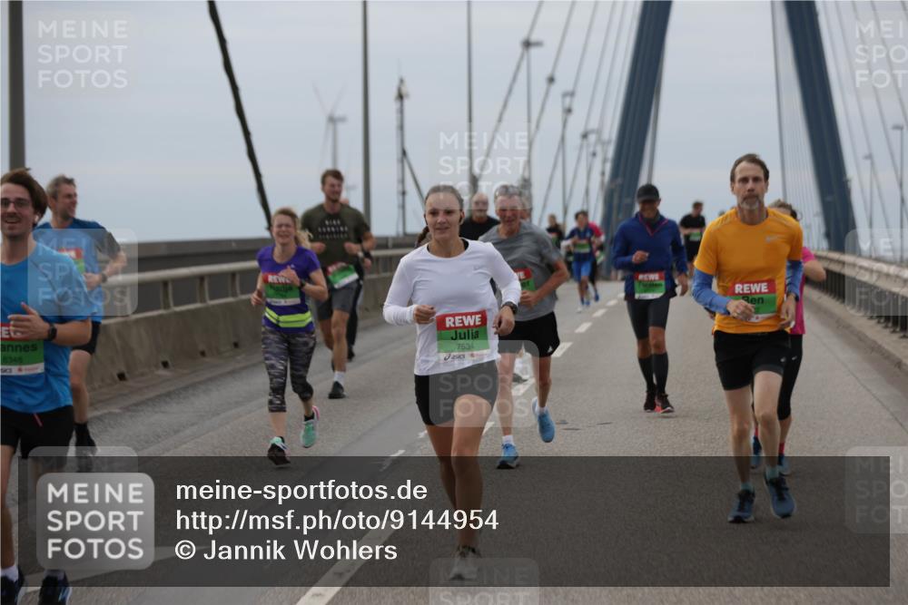 03.10.2025 - Köhlbrandbrückenlauf Jannik Wohlers http://msf.ph/oto/9144954 03.10.2025 15:46:22 Position 1 8348, 7534 meine-sportfotos.de