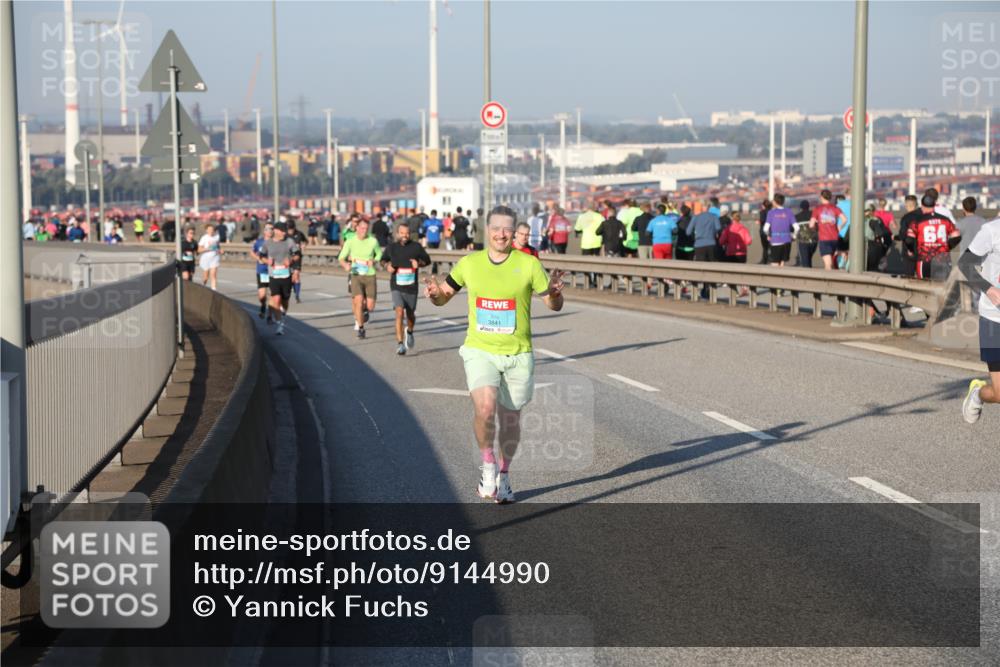 03.10.2025 - Köhlbrandbrückenlauf Yannick Fuchs http://msf.ph/oto/9144990 03.10.2025 08:34:02 Position 2 3841, 64 meine-sportfotos.de