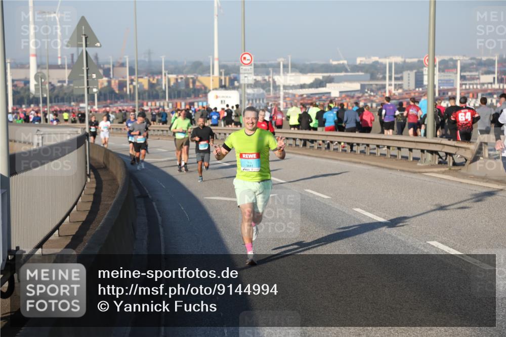 03.10.2025 - Köhlbrandbrückenlauf Yannick Fuchs http://msf.ph/oto/9144994 03.10.2025 08:34:02 Position 2 3841, 64 meine-sportfotos.de