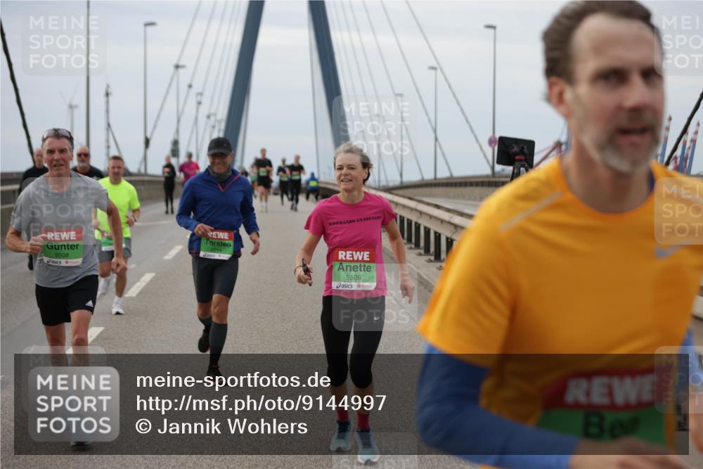 03.10.2025 - Köhlbrandbrückenlauf Jannik Wohlers http://msf.ph/oto/9144997 03.10.2025 15:46:25 Position 1 9508, 6014, 9509 meine-sportfotos.de