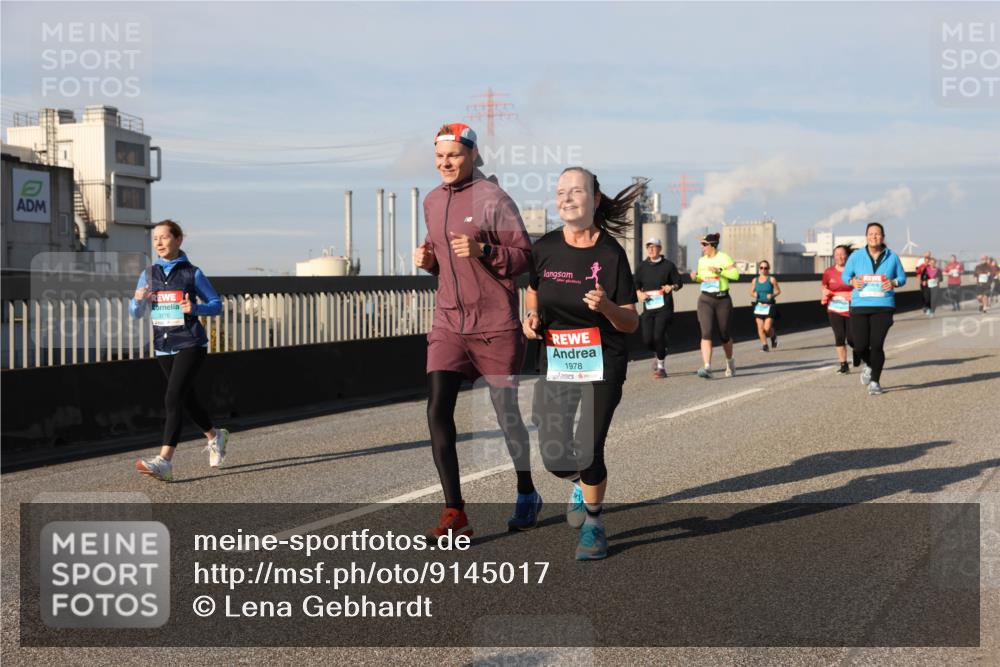03.10.2025 - Köhlbrandbrückenlauf Lena Gebhardt http://msf.ph/oto/9145017 03.10.2025 10:02:36 Position 2 3170, 1978 meine-sportfotos.de