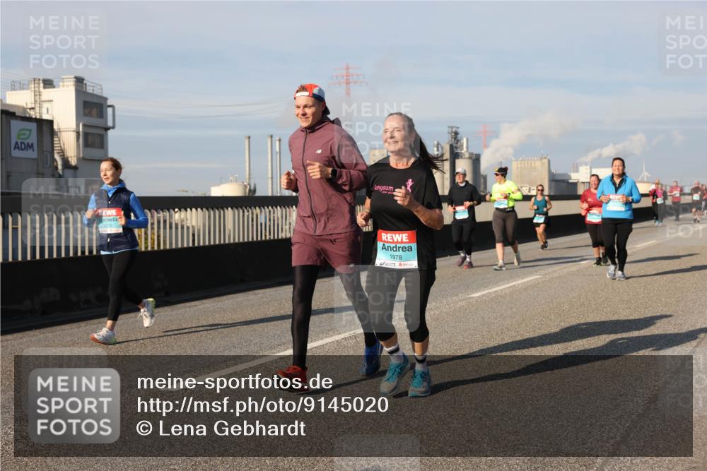03.10.2025 - Köhlbrandbrückenlauf Lena Gebhardt http://msf.ph/oto/9145020 03.10.2025 10:02:36 Position 2 3170, 1978 meine-sportfotos.de