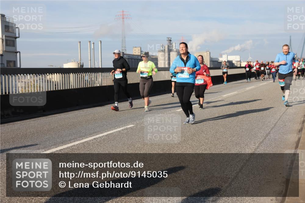 03.10.2025 - Köhlbrandbrückenlauf Lena Gebhardt http://msf.ph/oto/9145035 03.10.2025 10:02:38 Position 2  meine-sportfotos.de
