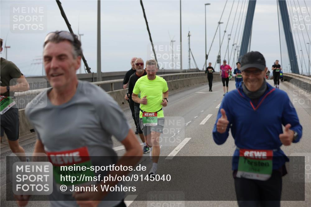 03.10.2025 - Köhlbrandbrückenlauf Jannik Wohlers http://msf.ph/oto/9145040 03.10.2025 15:46:27 Position 1 9296, 9301, 8044 meine-sportfotos.de
