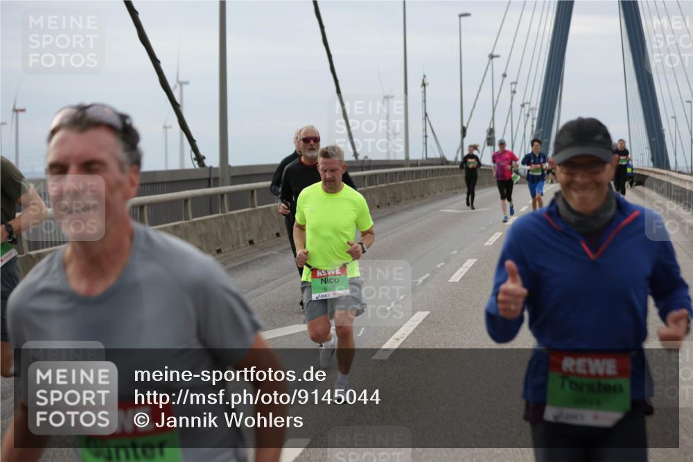 03.10.2025 - Köhlbrandbrückenlauf Jannik Wohlers http://msf.ph/oto/9145044 03.10.2025 15:46:27 Position 1 9301, 8014 meine-sportfotos.de