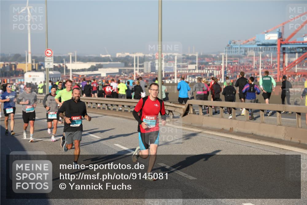03.10.2025 - Köhlbrandbrückenlauf Yannick Fuchs http://msf.ph/oto/9145081 03.10.2025 08:34:08 Position 2 490 meine-sportfotos.de