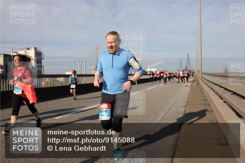 03.10.2025 - Köhlbrandbrückenlauf Lena Gebhardt http://msf.ph/oto/9145088 03.10.2025 10:02:41 Position 2 2008, 1664 meine-sportfotos.de