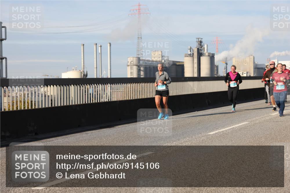 03.10.2025 - Köhlbrandbrückenlauf Lena Gebhardt http://msf.ph/oto/9145106 03.10.2025 10:02:44 Position 2  meine-sportfotos.de
