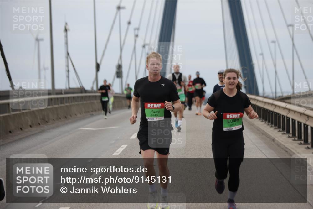 03.10.2025 - Köhlbrandbrückenlauf Jannik Wohlers http://msf.ph/oto/9145131 03.10.2025 15:46:35 Position 1 9748, 8814 meine-sportfotos.de