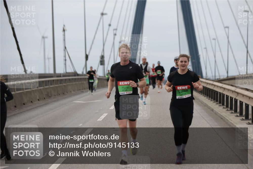 03.10.2025 - Köhlbrandbrückenlauf Jannik Wohlers http://msf.ph/oto/9145133 03.10.2025 15:46:35 Position 1 9748, 8814 meine-sportfotos.de