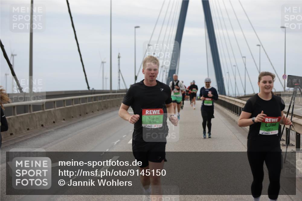 03.10.2025 - Köhlbrandbrückenlauf Jannik Wohlers http://msf.ph/oto/9145150 03.10.2025 15:46:37 Position 1 7, 9748, 8814 meine-sportfotos.de