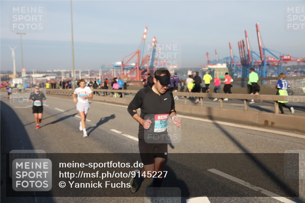 03.10.2025 - Köhlbrandbrückenlauf Yannick Fuchs http://msf.ph/oto/9145227 03.10.2025 08:34:19 Position 2  meine-sportfotos.de