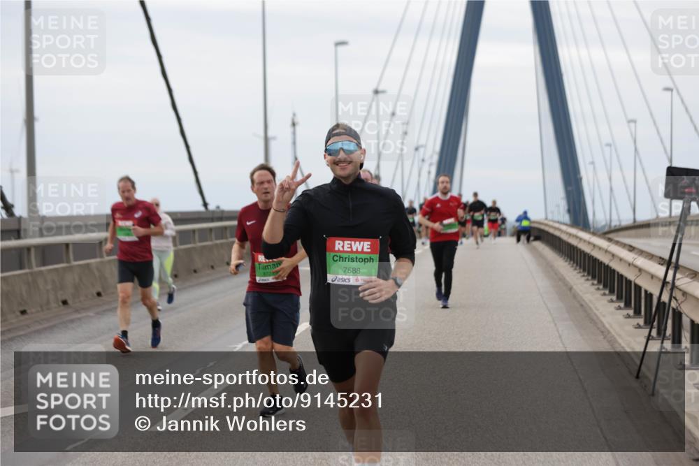 03.10.2025 - Köhlbrandbrückenlauf Jannik Wohlers http://msf.ph/oto/9145231 03.10.2025 15:46:46 Position 1 7588 meine-sportfotos.de