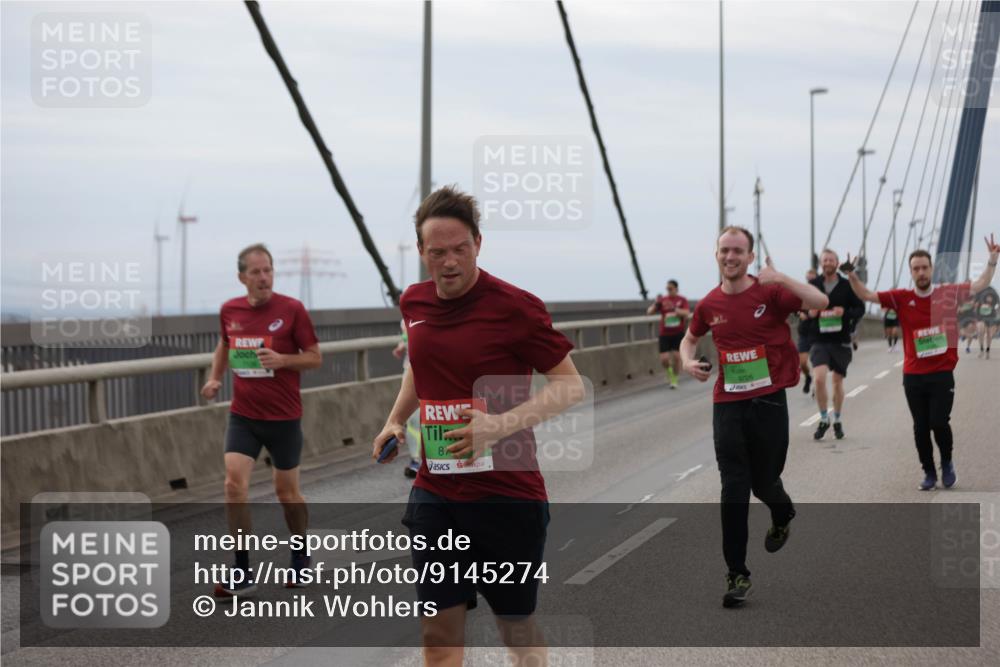 03.10.2025 - Köhlbrandbrückenlauf Jannik Wohlers http://msf.ph/oto/9145274 03.10.2025 15:46:48 Position 1 87, 9726 meine-sportfotos.de