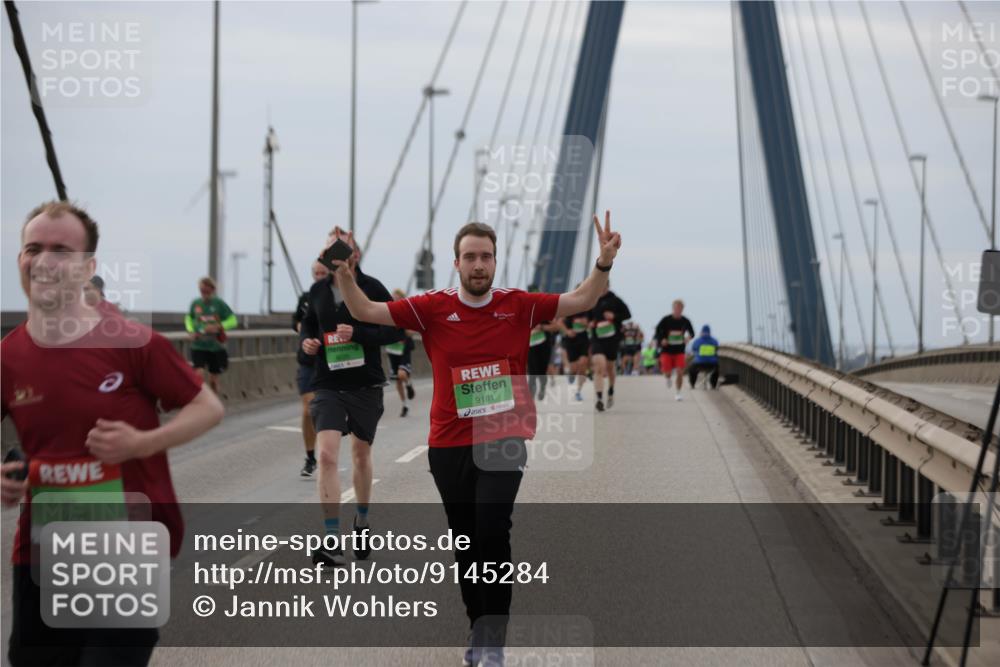 03.10.2025 - Köhlbrandbrückenlauf Jannik Wohlers http://msf.ph/oto/9145284 03.10.2025 15:46:49 Position 1 9726, 9181 meine-sportfotos.de
