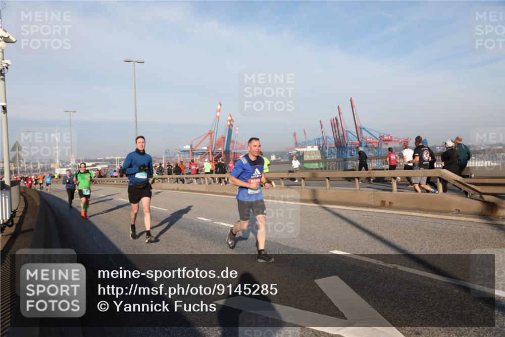 03.10.2025 - Köhlbrandbrückenlauf Yannick Fuchs http://msf.ph/oto/9145285 03.10.2025 08:34:29 Position 2  meine-sportfotos.de