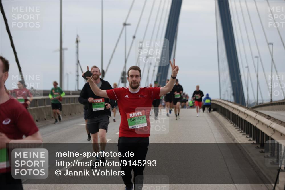 03.10.2025 - Köhlbrandbrückenlauf Jannik Wohlers http://msf.ph/oto/9145293 03.10.2025 15:46:49 Position 1 8035, 9181 meine-sportfotos.de