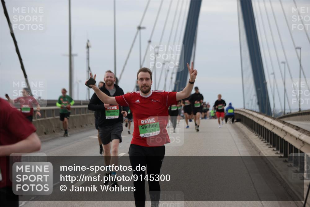 03.10.2025 - Köhlbrandbrückenlauf Jannik Wohlers http://msf.ph/oto/9145300 03.10.2025 15:46:49 Position 1 8035, 9181 meine-sportfotos.de