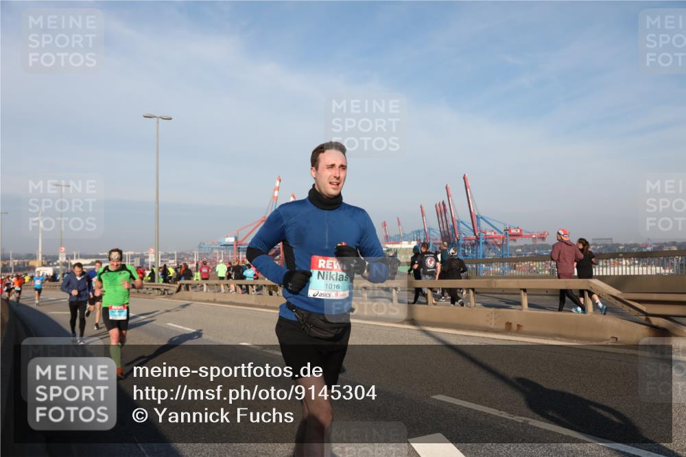 03.10.2025 - Köhlbrandbrückenlauf Yannick Fuchs http://msf.ph/oto/9145304 03.10.2025 08:34:31 Position 2 1016 meine-sportfotos.de
