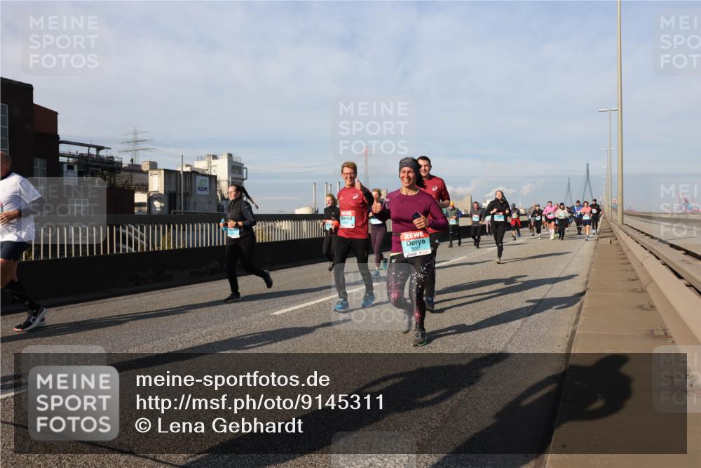 03.10.2025 - Köhlbrandbrückenlauf Lena Gebhardt http://msf.ph/oto/9145311 03.10.2025 10:02:52 Position 2  meine-sportfotos.de