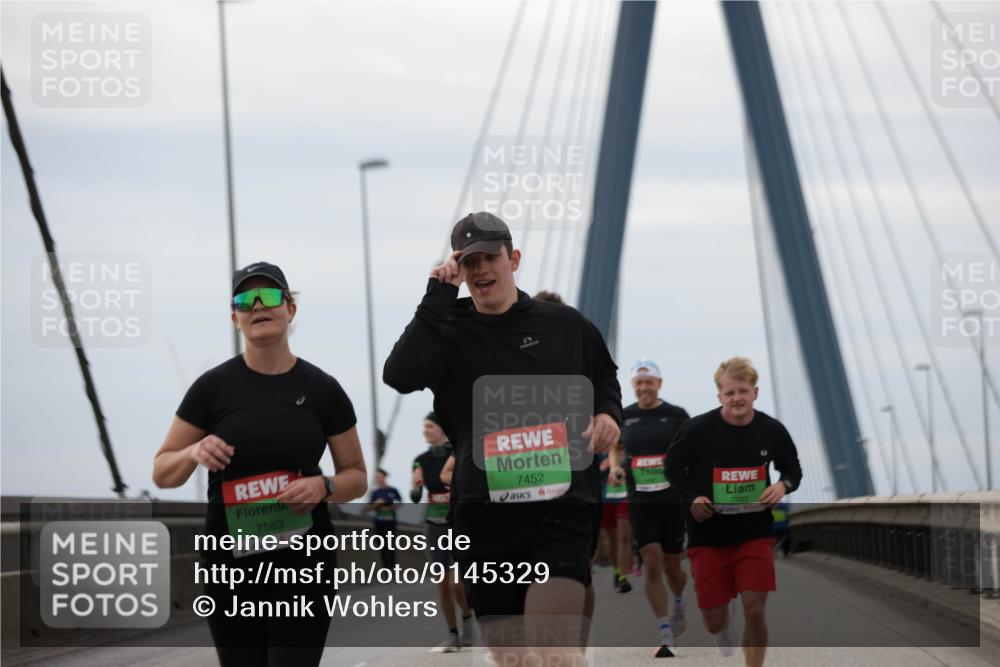 03.10.2025 - Köhlbrandbrückenlauf Jannik Wohlers http://msf.ph/oto/9145329 03.10.2025 15:46:59 Position 1 7452, 7583, 7823 meine-sportfotos.de