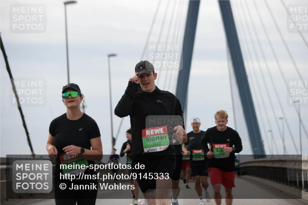 03.10.2025 - Köhlbrandbrückenlauf Jannik Wohlers http://msf.ph/oto/9145333 03.10.2025 15:47:00 Position 1 7583, 7452 meine-sportfotos.de