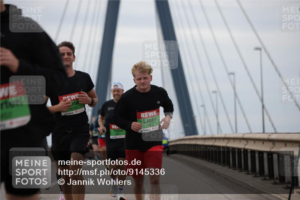 03.10.2025 - Köhlbrandbrückenlauf Jannik Wohlers http://msf.ph/oto/9145336 03.10.2025 15:47:01 Position 1 600, 9018, 9061, 7623 meine-sportfotos.de