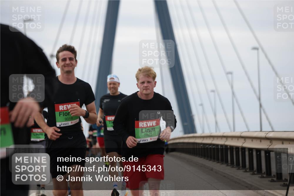 03.10.2025 - Köhlbrandbrückenlauf Jannik Wohlers http://msf.ph/oto/9145343 03.10.2025 15:47:01 Position 1 9018, 7623 meine-sportfotos.de