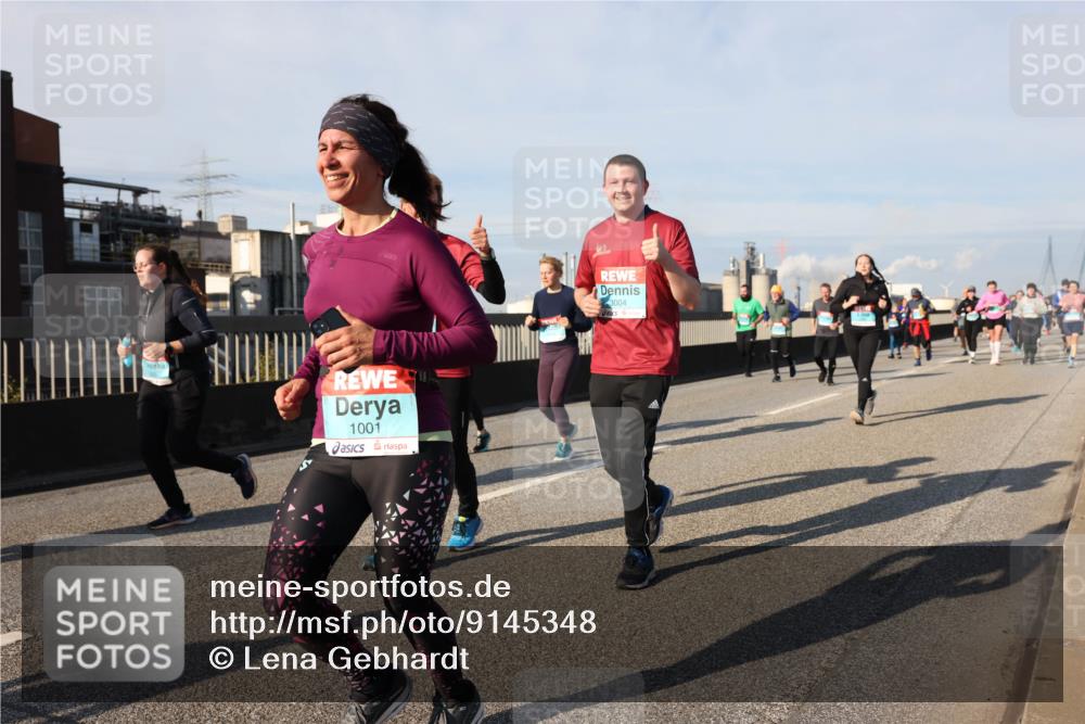 03.10.2025 - Köhlbrandbrückenlauf Lena Gebhardt http://msf.ph/oto/9145348 03.10.2025 10:02:53 Position 2 1001, 3004 meine-sportfotos.de