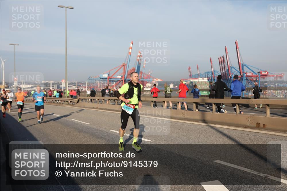 03.10.2025 - Köhlbrandbrückenlauf Yannick Fuchs http://msf.ph/oto/9145379 03.10.2025 08:34:37 Position 2 3720 meine-sportfotos.de