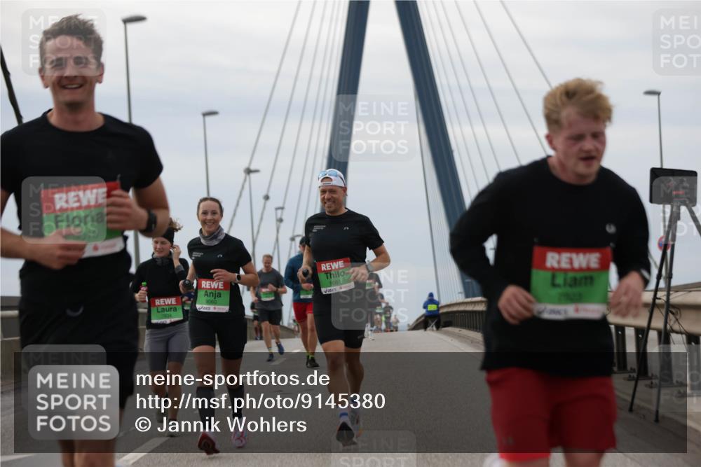 03.10.2025 - Köhlbrandbrückenlauf Jannik Wohlers http://msf.ph/oto/9145380 03.10.2025 15:47:02 Position 1 018, 7834, 9060, 9061, 7923 meine-sportfotos.de