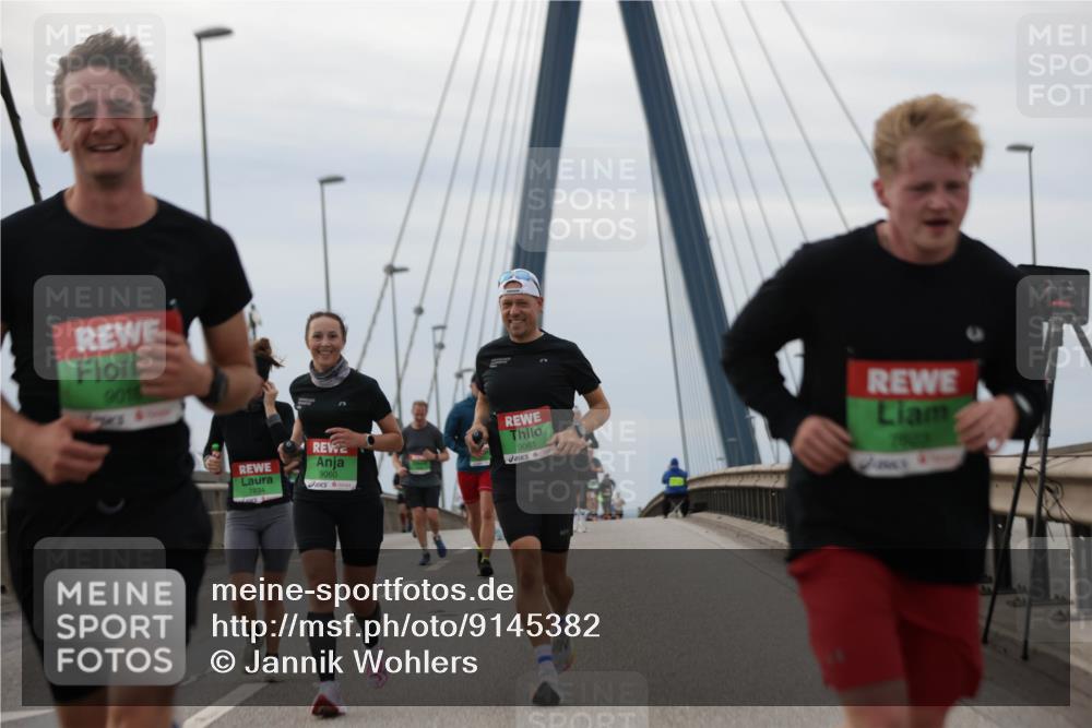 03.10.2025 - Köhlbrandbrückenlauf Jannik Wohlers http://msf.ph/oto/9145382 03.10.2025 15:47:02 Position 1 901, 7834, 9060, 9061 meine-sportfotos.de