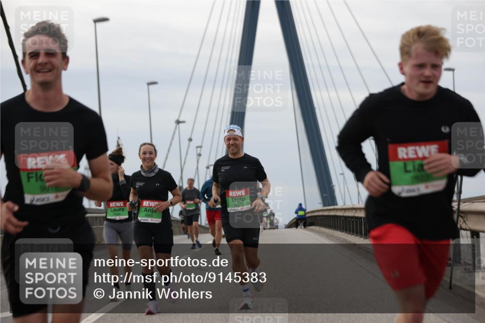 03.10.2025 - Köhlbrandbrückenlauf Jannik Wohlers http://msf.ph/oto/9145383 03.10.2025 15:47:02 Position 1 7834, 9060, 9061 meine-sportfotos.de