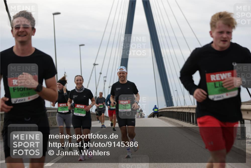 03.10.2025 - Köhlbrandbrückenlauf Jannik Wohlers http://msf.ph/oto/9145386 03.10.2025 15:47:02 Position 1 9018, 9060, 9061 meine-sportfotos.de