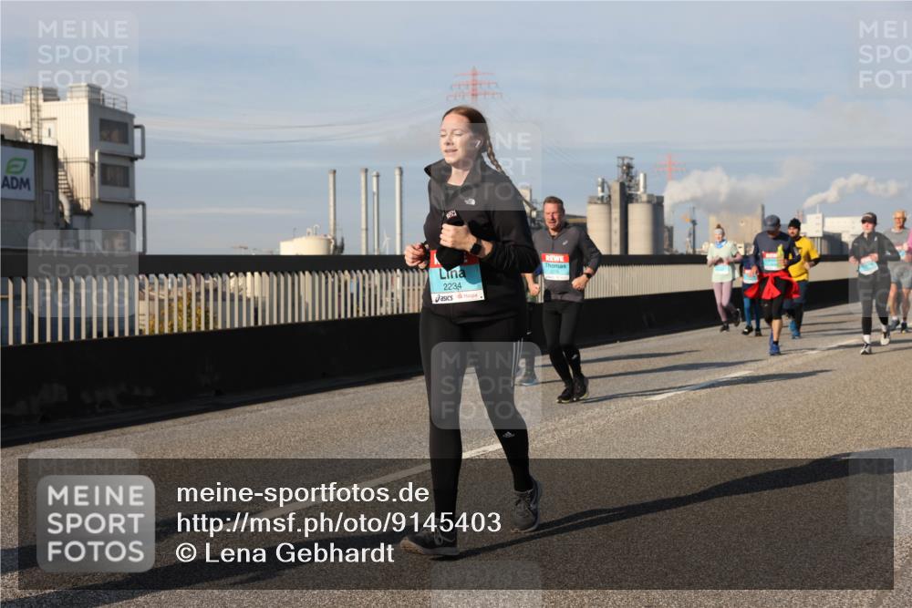 03.10.2025 - Köhlbrandbrückenlauf Lena Gebhardt http://msf.ph/oto/9145403 03.10.2025 10:02:55 Position 2 2234 meine-sportfotos.de