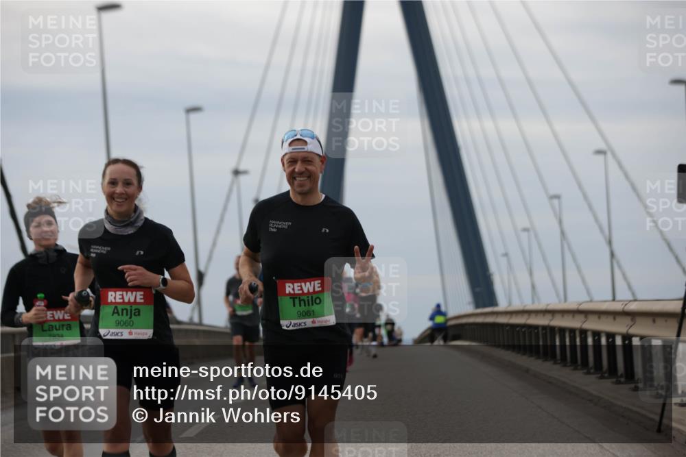 03.10.2025 - Köhlbrandbrückenlauf Jannik Wohlers http://msf.ph/oto/9145405 03.10.2025 15:47:04 Position 1 7834, 9060, 9061 meine-sportfotos.de