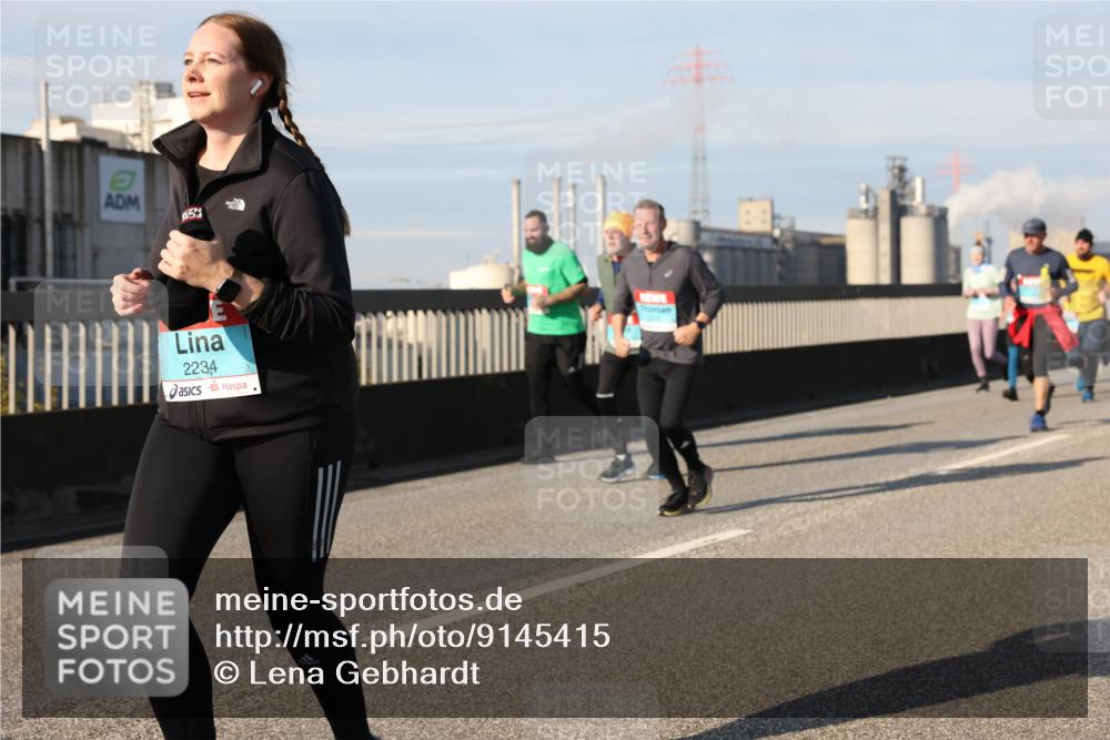 03.10.2025 - Köhlbrandbrückenlauf Lena Gebhardt http://msf.ph/oto/9145415 03.10.2025 10:02:56 Position 2 2234 meine-sportfotos.de