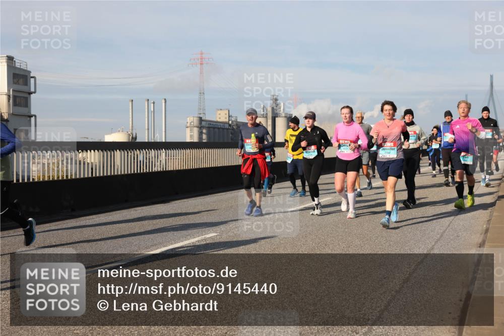 03.10.2025 - Köhlbrandbrückenlauf Lena Gebhardt http://msf.ph/oto/9145440 03.10.2025 10:02:57 Position 2 2152 meine-sportfotos.de