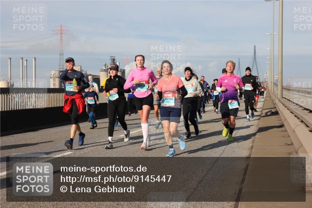 03.10.2025 - Köhlbrandbrückenlauf Lena Gebhardt http://msf.ph/oto/9145447 03.10.2025 10:02:58 Position 2 1976, 1977, 2152, 3562 meine-sportfotos.de
