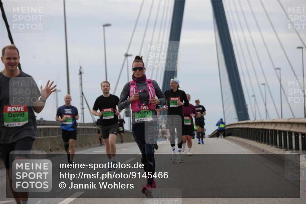 03.10.2025 - Köhlbrandbrückenlauf Jannik Wohlers http://msf.ph/oto/9145466 03.10.2025 15:47:10 Position 1 7515, 8788 meine-sportfotos.de