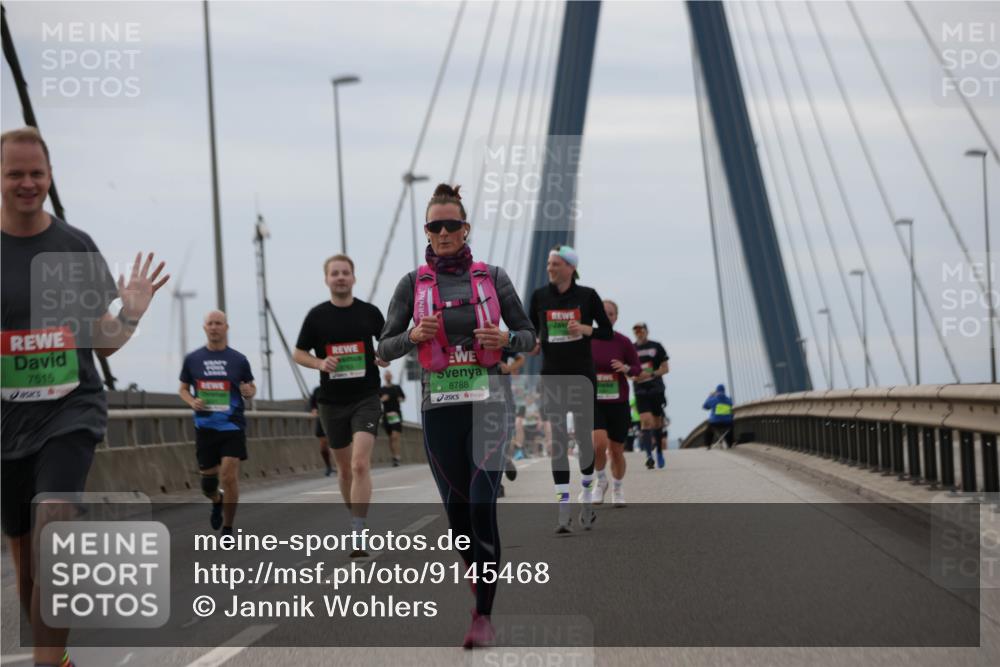 03.10.2025 - Köhlbrandbrückenlauf Jannik Wohlers http://msf.ph/oto/9145468 03.10.2025 15:47:10 Position 1 7515, 8788 meine-sportfotos.de